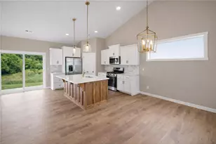 1150 178th St, Hammond Township, WI 54015 - Photo 4