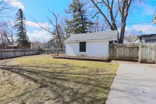 522 E Walnut St, River Falls, WI 54022 - Photo 10