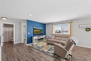 1100 Susan Ln, Roberts, WI 54023 - Photo 4