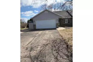 407 Dakota St, Woodville, WI 54028 - Photo 10