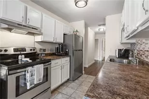 4874 Grenwich Trail, Oakdale, MN 55128 - Photo 14