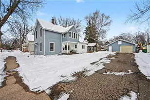 418 4th St, North Hudson, WI 54016 - Photo 4