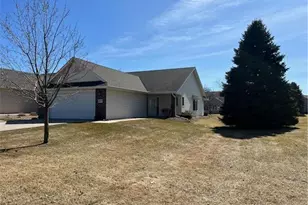 1509 Glenridge Dr, Prescott, WI 54021 - Photo 2