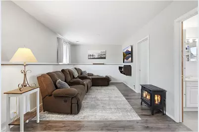 519 Sycamore Drive, New Richmond, WI 54017 - Photo 8