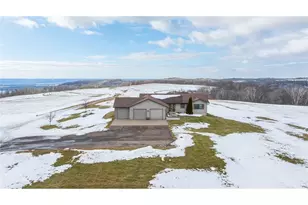 W1660 Maplewood Ln, Alma, WI 54610 - Photo 4