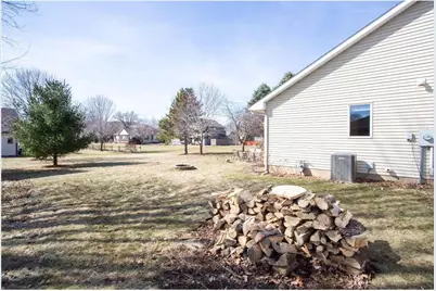 634 Jefferson Street, River Falls, WI 54022 - Photo 32