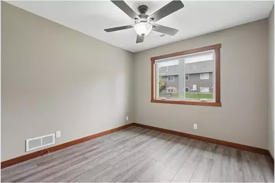 1707 Squirrel Way, New Richmond, WI 54017 - Photo 10