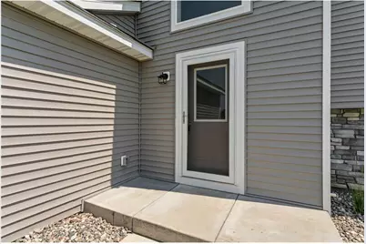 2017 Aster Lane, Mankato, MN 56001 - Photo 4