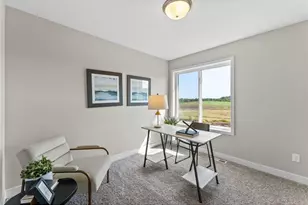 2025 Aster Ln, Mankato, MN 56001 - Photo 16