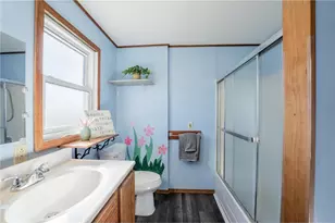 121 W Oak St, Stanley,  54768 - Photo 14