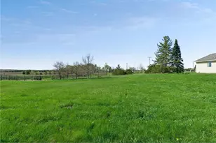 981 Co Rd A, Hudson, WI 54016 - Photo 32
