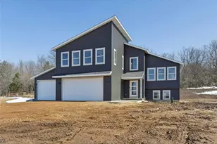 739 Magoo Rd, Hudson, WI 54016 - Photo 2
