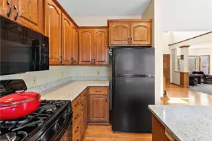 1016 Willow River Rd, Hudson, WI 54016 - Photo 14