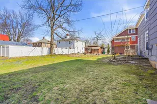 315 E Maple St, River Falls, WI 54022 - Photo 6