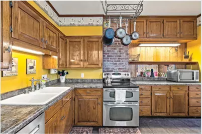 930 3rd Avenue, Eau Claire, WI 54703 - Photo 20