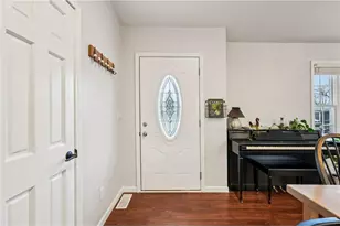 719 Monroe St, Hudson, WI 54016 - Photo 8