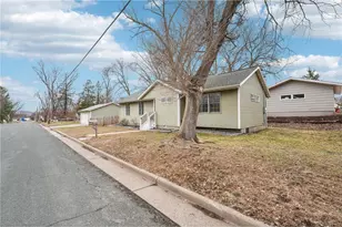 719 Monroe St, Hudson, WI 54016 - Photo 4