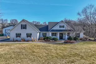 877 Yellowstone Trail, Hudson, WI 54016 - Photo 8