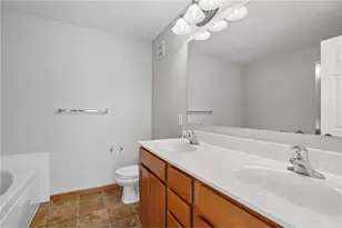 4360 Empress Dr, Hugo, MN 55038 - Photo 22