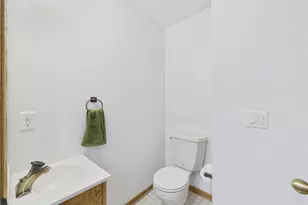 W10446 880th Ave, River Falls Township, WI 54022 - Photo 20