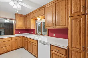 824 Elm St, Hudson, WI 54016 - Photo 16