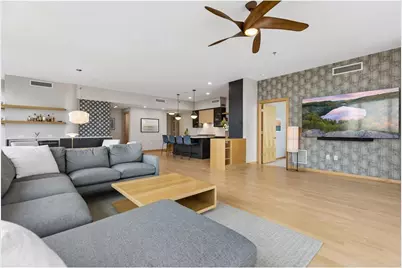 1120 S 2nd Street #901, Minneapolis, MN 55415 - Photo 8