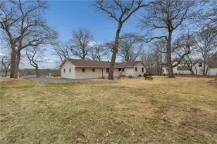 706 Summit St, Osceola, WI 54020 - Photo 2
