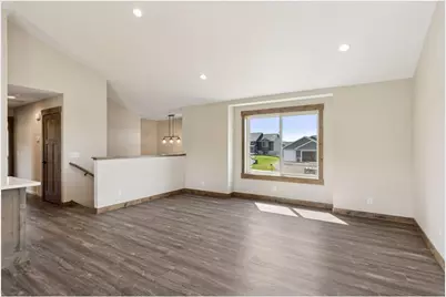 521 Summit Circle, Baldwin, WI 54002 - Photo 10