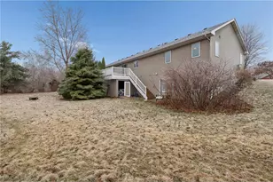 1528 Shorehaven Ct, Menomonie, WI 54751 - Photo 22