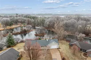 1528 Shorehaven Ct, Menomonie, WI 54751 - Photo 34