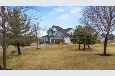 710 Crest Curve, Hudson, WI 54016 - Photo 2