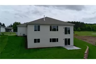 1251 Trail Way, New Richmond, WI 54017 - Photo 4