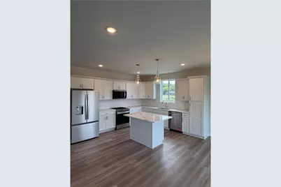 1251 Trail Way, New Richmond, WI 54017 - Photo 6