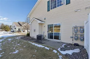 3574 Sterling Heights Dr, River Falls, WI 54022 - Photo 22
