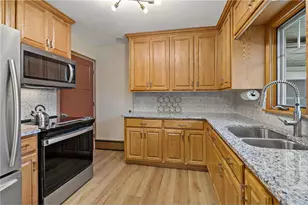 993 Hyacinth Ave, Saint Paul, MN 55106 - Photo 18