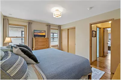 993 Hyacinth Avenue, Saint Paul, MN 55106 - Photo 32