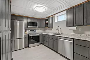 993 Hyacinth Ave, Saint Paul, MN 55106 - Photo 40