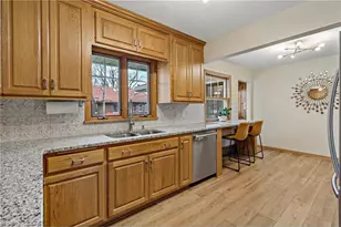 993 Hyacinth Ave, Saint Paul, MN 55106 - Photo 20