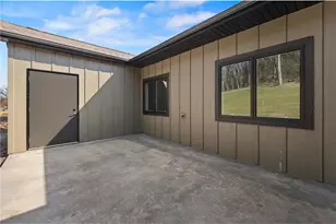 1060 Legend Ln, River Falls, WI 54022 - Photo 20