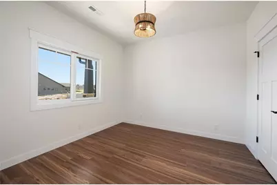 1060 Legend Lane, River Falls, WI 54022 - Photo 10