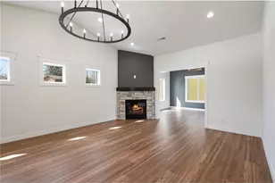 1060 Legend Ln, River Falls, WI 54022 - Photo 10