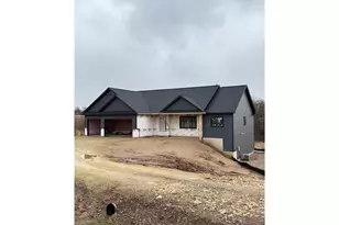 1483 48th St, Saint Joseph, WI 54025 - Photo 2