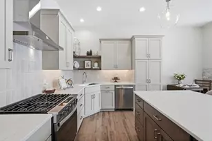 1995 Cattail Pl #Villa 4, New Richmond, WI 54017 - Photo 14