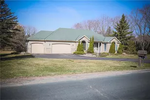 N8889 1031st St, River Falls, WI 54022 - Photo 4