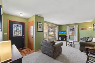 694 Glover Rd, River Falls, WI 54022 - Photo 6