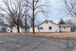 132 Couture Ave, Rice Lake, WI 54868 - Photo 4