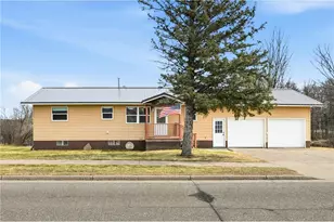 901 Wisconsin Ave, Rice Lake, WI 54868 - Photo 2