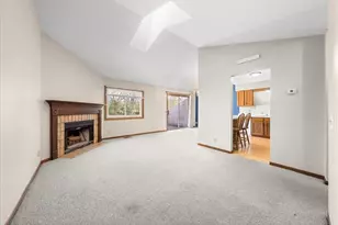 995 Heritage Ct, Saint Paul, MN 55127 - Photo 8