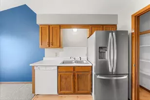 995 Heritage Ct, Saint Paul, MN 55127 - Photo 10