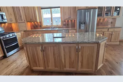 722 Pine Street, Hudson, WI 54016 - Photo 14